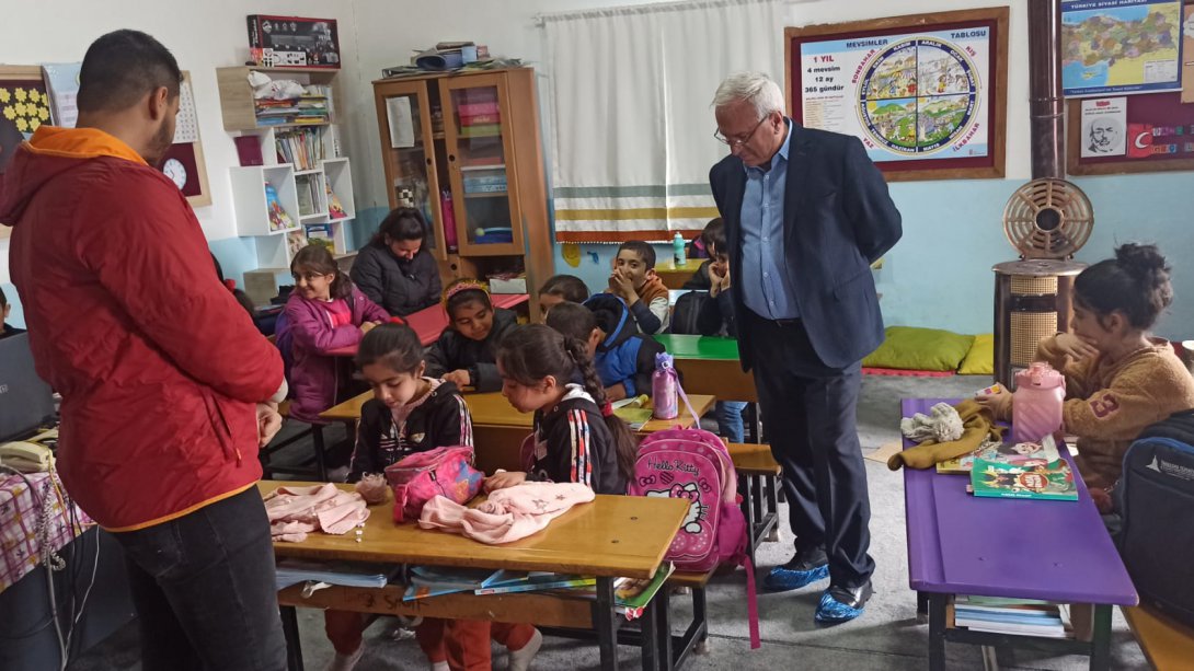 İlçe Milli Eğitim Müdürümüz Hüseyin YALÇIN Köy Okullarını Ziyaret Etti